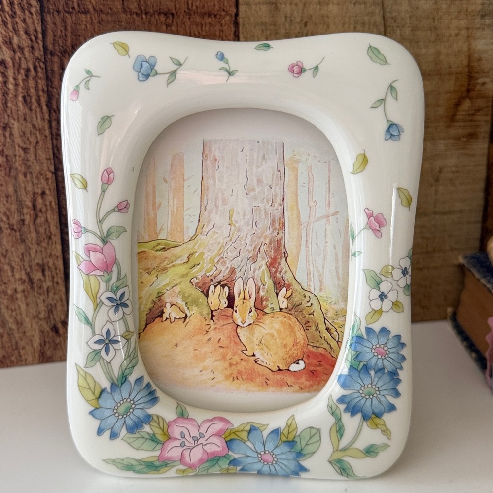 Springtime Easter Vignette - Picture 2 of 9